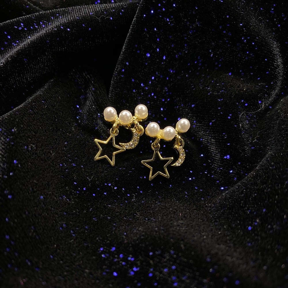 Moon star pearls earrings